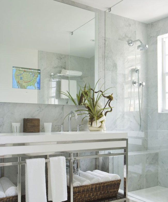 Loft-Bathroom-Mirror-TV-by-Electric-Mirror-at-the-Betsy-Miami-Beach-Florida