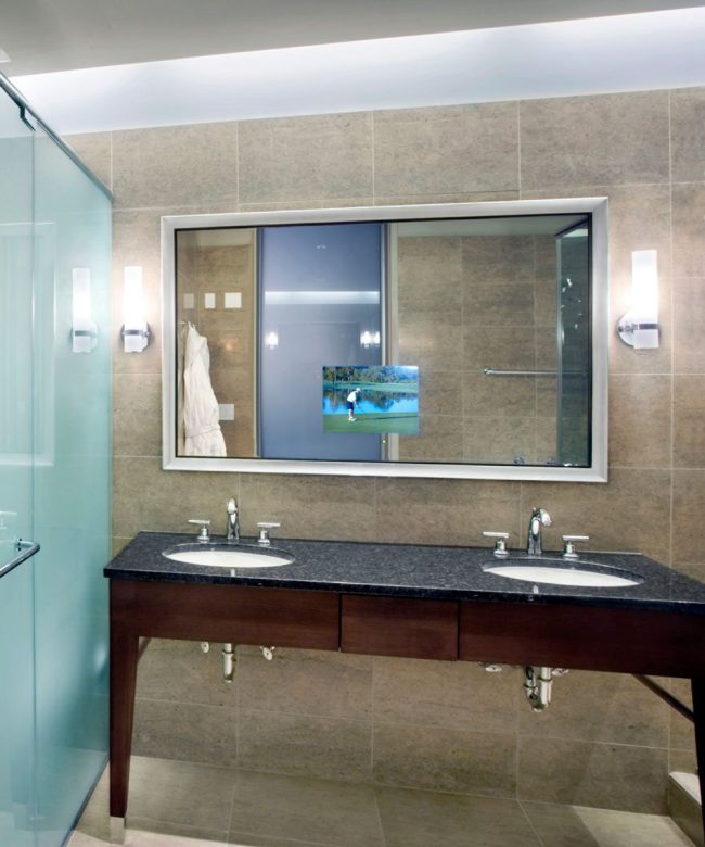 Stanford Lighted Mirror at the Trump International Hotel and Tower Chicago