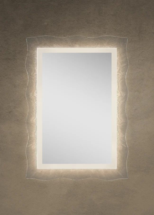 BE2016 Bespoke LIghted Mirror