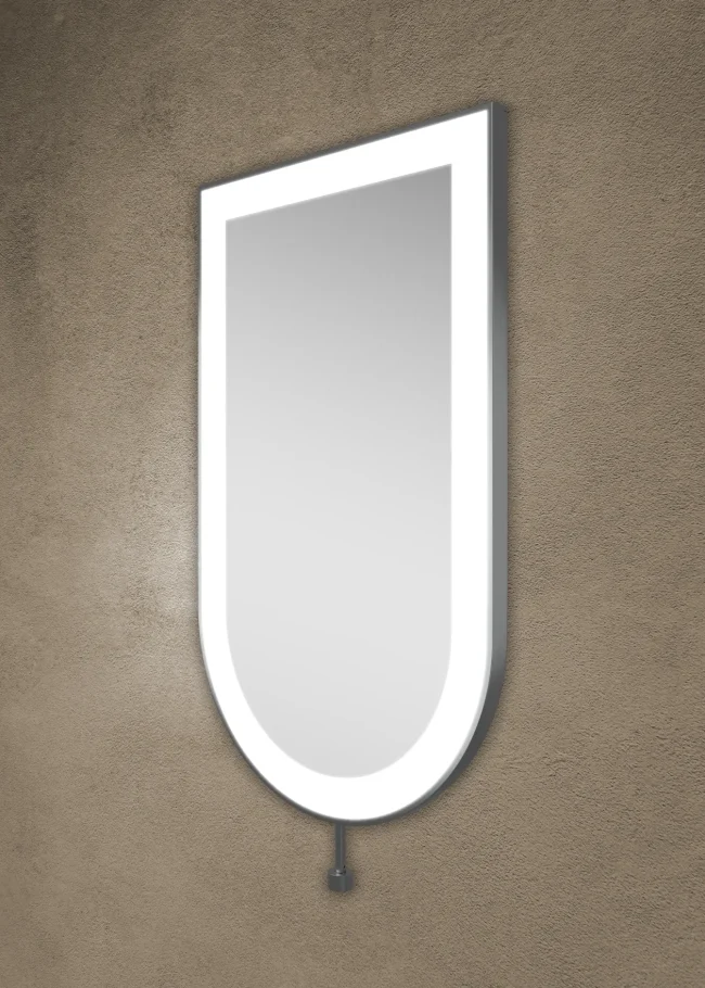 BE2021 Bespoke Lighted Mirror